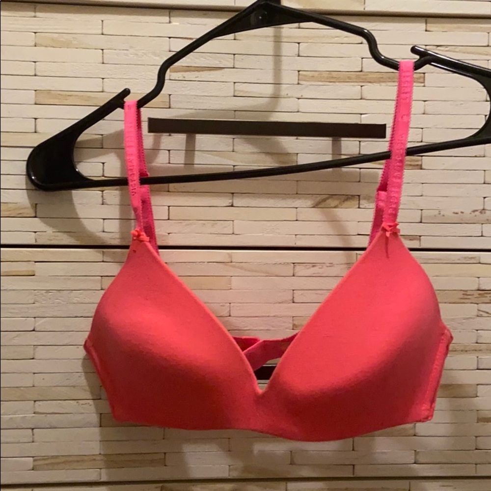 Victoria’s Secret Hot Pink Bras Wireless 32C